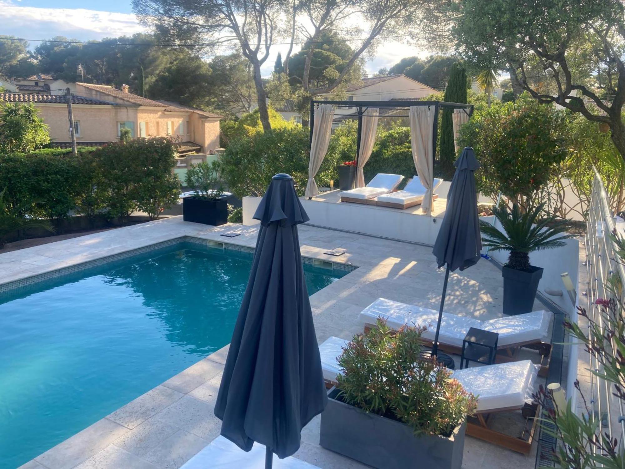 "Les Alizes" Cote Jardin Proche Bord De Mer Saint-Raphael  Exterior photo